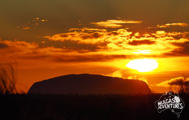 © Mulgas Adventures, Uluru closeup silhouette